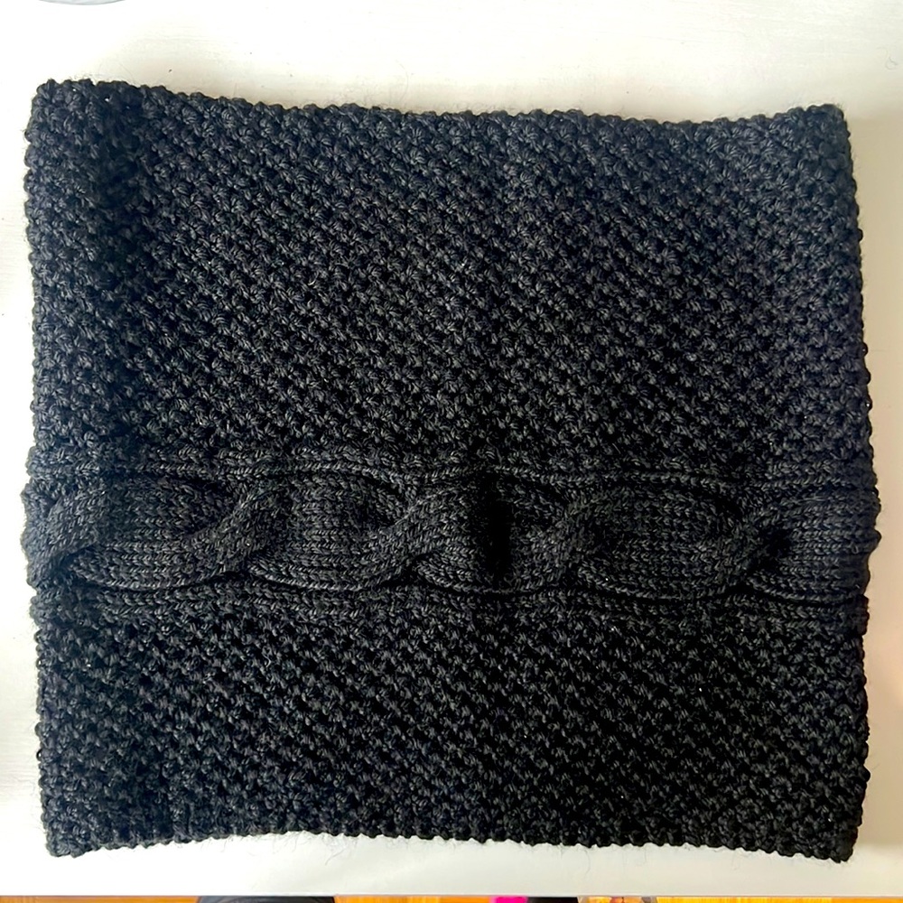 Women's Neckie Large Snood knitted wool Scarf. Black Infinity Scarf.